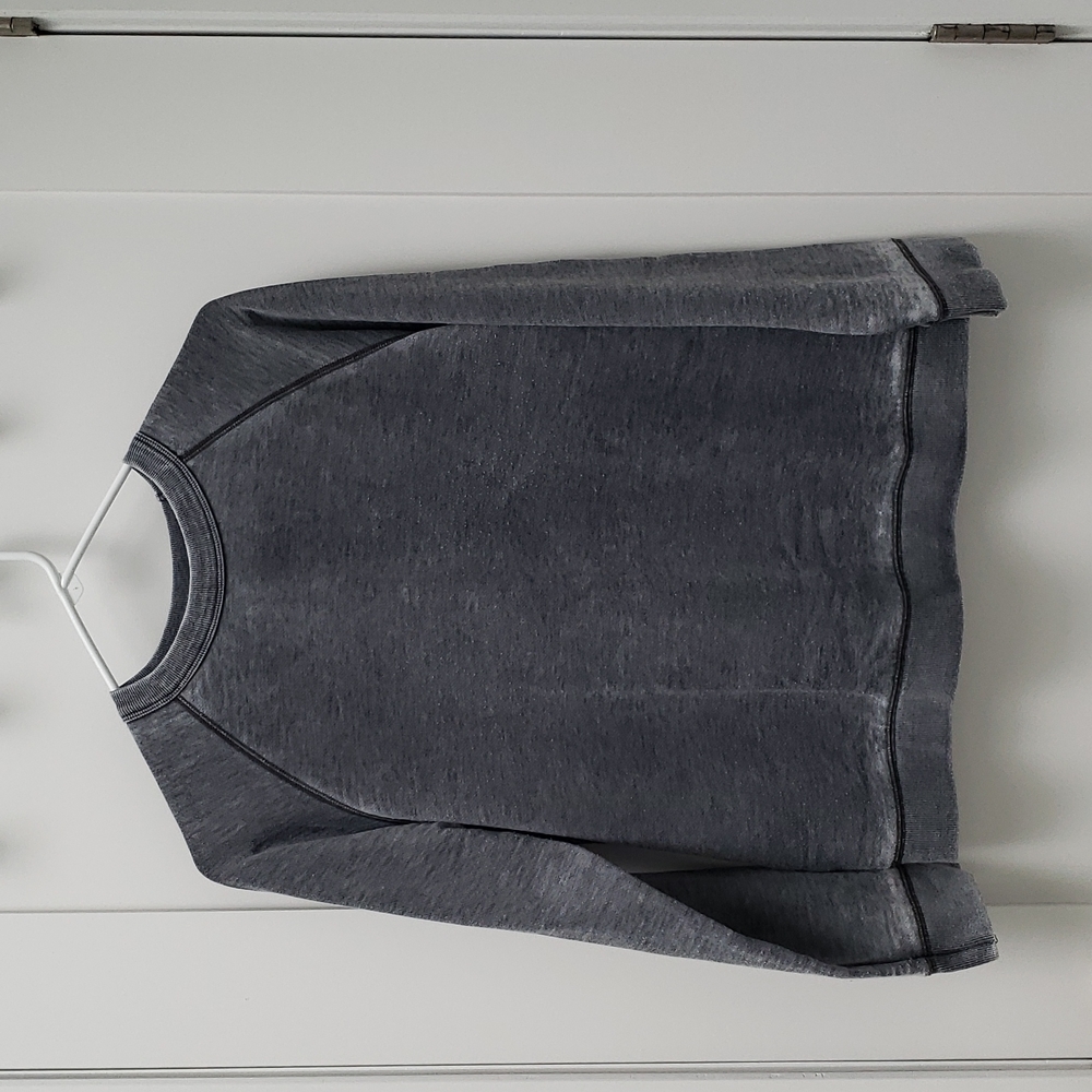 Grey burnout sweatshirt